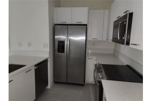 8040 Nw 42nd St 8040 Doral, FL 33166 - MLS#A11895535