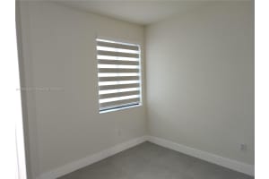 8040 Nw 42nd St 8040 Doral, FL 33166 - MLS#A11895535