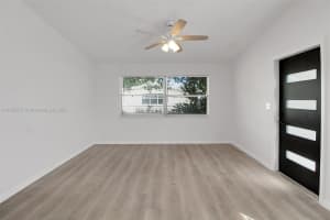 1617 Nw 15th St Fort Lauderdale, FL 33311 - MLS#A11895571