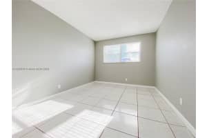 4050 Ne 12th Ter 14-1 Oakland Park, FL 33334 - MLS#A11895575