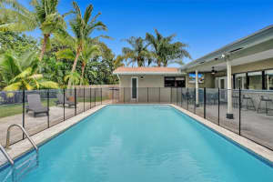 4233 Van Buren St Hollywood, FL 33021 - MLS#A11895580