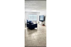 13208 Sw 10th Ln Miami, FL 33184 - MLS#A11895602