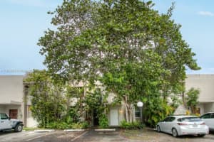 14329 Memorial Hwy 7-k Miami, FL 33161 - MLS#A11895608