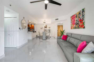 100 N Federal Hwy 1413 Fort Lauderdale, FL 33301 - MLS#A11895610
