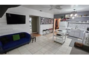 4201 Sw 60th 2 South Miami, FL 33155 - MLS#A11895638