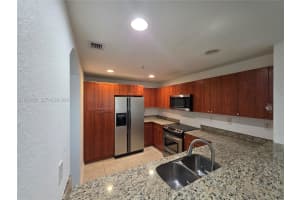 10885 Nw 89th Ter 104 Doral, FL 33178 - MLS#A11895652