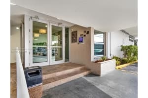 13155 Ixora Ct 603 North Miami, FL 33181 - MLS#A11895654