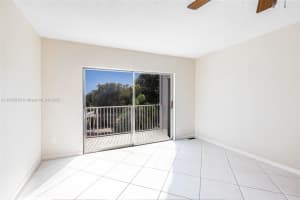 1701 Washington St 304 Hollywood, FL 33020 - MLS#A11895678