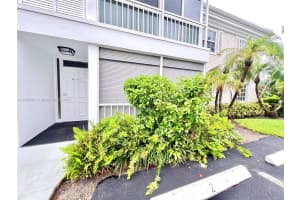 6385 Bay Club Dr 2 Fort Lauderdale, FL 33308 - MLS#A11895681