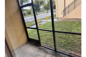 2820 Nw 55th Ave 1d, Lauderhill