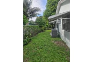 2016 Eagle Dr Palm Beach, FL 33409 - MLS#A11895692