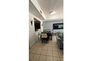 10913 Nw 43rd Ln Doral, FL 33178 - MLS#A11895711