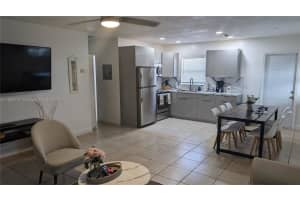 460 Ne 45th St 2 Oakland Park, FL 33334 - MLS#A11895757