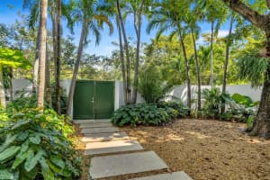3330 Crystal Ct Miami, FL 33133 - MLS#A11895794
