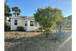 221 W 27th St 221 Riviera Beach, FL 33404 - MLS#A11895797