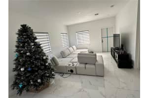 1827 Nw 68th Ter Miami, FL 33147 - MLS#A11895803