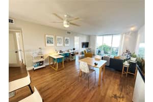 7850 Byron Ave 307 Miami Beach, FL 33141 - MLS#A11895804