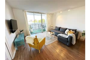 7850 Byron Ave 307 Miami Beach, FL 33141 - MLS#A11895804