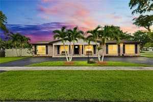 6150 Sw 7th St, Plantation