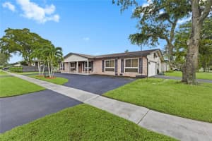 6150 Sw 7th St Plantation, FL 33317 - MLS#A11895914