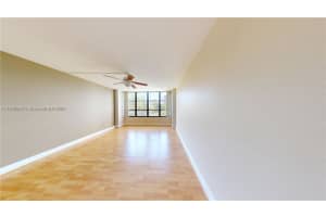 600 Three Islands Blvd 219 Hallandale Beach, FL 33009 - MLS#A11896003