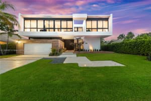 418 Sunset Dr Hallandale Beach, FL 33009 - MLS#A11896007