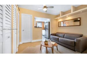 626 Meridian Ave 5 Miami Beach, FL 33139 - MLS#A11896021