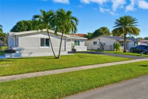 9021 Nw 26th Pl Sunrise, FL 33322 - MLS#A11896044