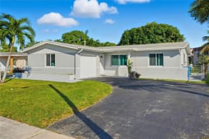 9021 Nw 26th Pl Sunrise, FL 33322 - MLS#A11896044