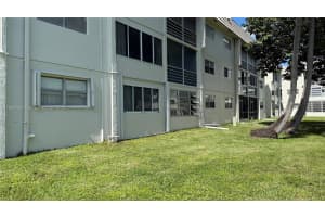 8450 Sunrise Lakes Blvd 111 Sunrise, FL 33322 - MLS#A11896083