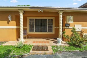 811 Nw 196th Ter Miami Gardens, FL 33169 - MLS#A11896106