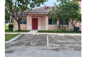 553 Nw 208th Ter 553 Pembroke Pines, FL 33029 - MLS#A11896118