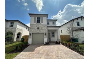2382 Nw 131st Cir, Miami