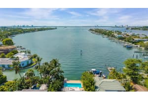 8220 Hawthorne Ave Miami Beach, FL 33141 - MLS#A11896199