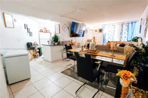 216 Lake Pointe Dr 128 Oakland Park, FL 33309 - MLS#A11896206