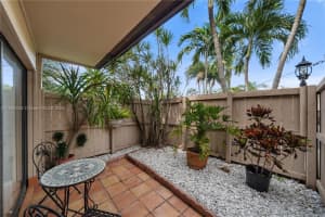 9252 Sw 136th St Cir Miami, FL 33176 - MLS#A11896228