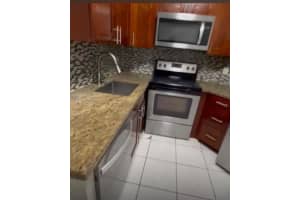 212 Lake Pointe Dr 106 Oakland Park, FL 33309 - MLS#A11896235