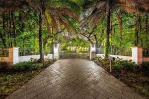 8923 Ludlam Rd. Pinecrest, FL 33156 - MLS#A11896255