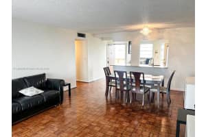 319 Ne 14th Ave 702 Hallandale Beach, FL 33009 - MLS#A11896268