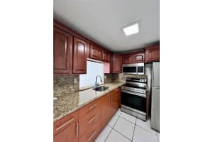 2935 Ne 163rd St 6b North Miami Beach, FL 33160 - MLS#A11896272