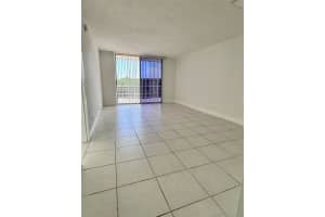 2935 Ne 163rd St 6b North Miami Beach, FL 33160 - MLS#A11896272