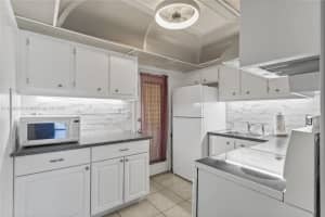 17001 Ne 13th Ave 214, Miami