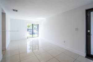 1971 Bay Dr 102 Miami Beach, FL 33141 - MLS#A11896308