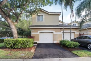 2052 Hacienda Ter Weston, FL 33327 - MLS#A11896314