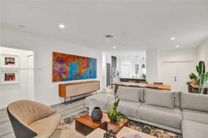 1725 Winterberry Ln 1725 Weston, FL 33327 - MLS#A11896327