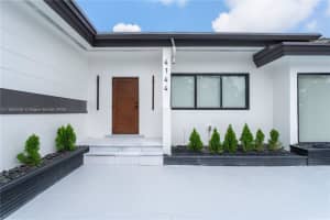 4144 Alton Rd 4144 Miami Beach, FL 33140 - MLS#A11896346