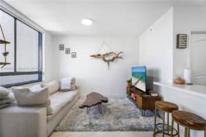 1330 West Ave 905, Miami Beach