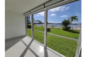 3010 Marcos Dr R110, Aventura
