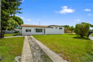 1140 Nw 193rd St, Miami Gardens