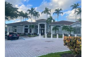 9645 Nw 1st Ct. 1-305 Pembroke Pines, FL 33024 - MLS#A11896396